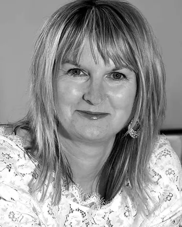 Our Team - Elizabeth McLaughlin